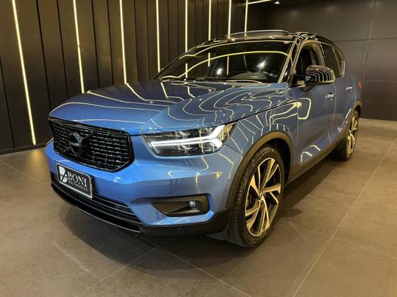 VOLVO XC40 2.0 T5 GASOLINA R-DESIGN AWD GEARTRONIC VOLVO XC40 2.0 T5 GASOLINA R-DESIGN AWD GEARTRONIC